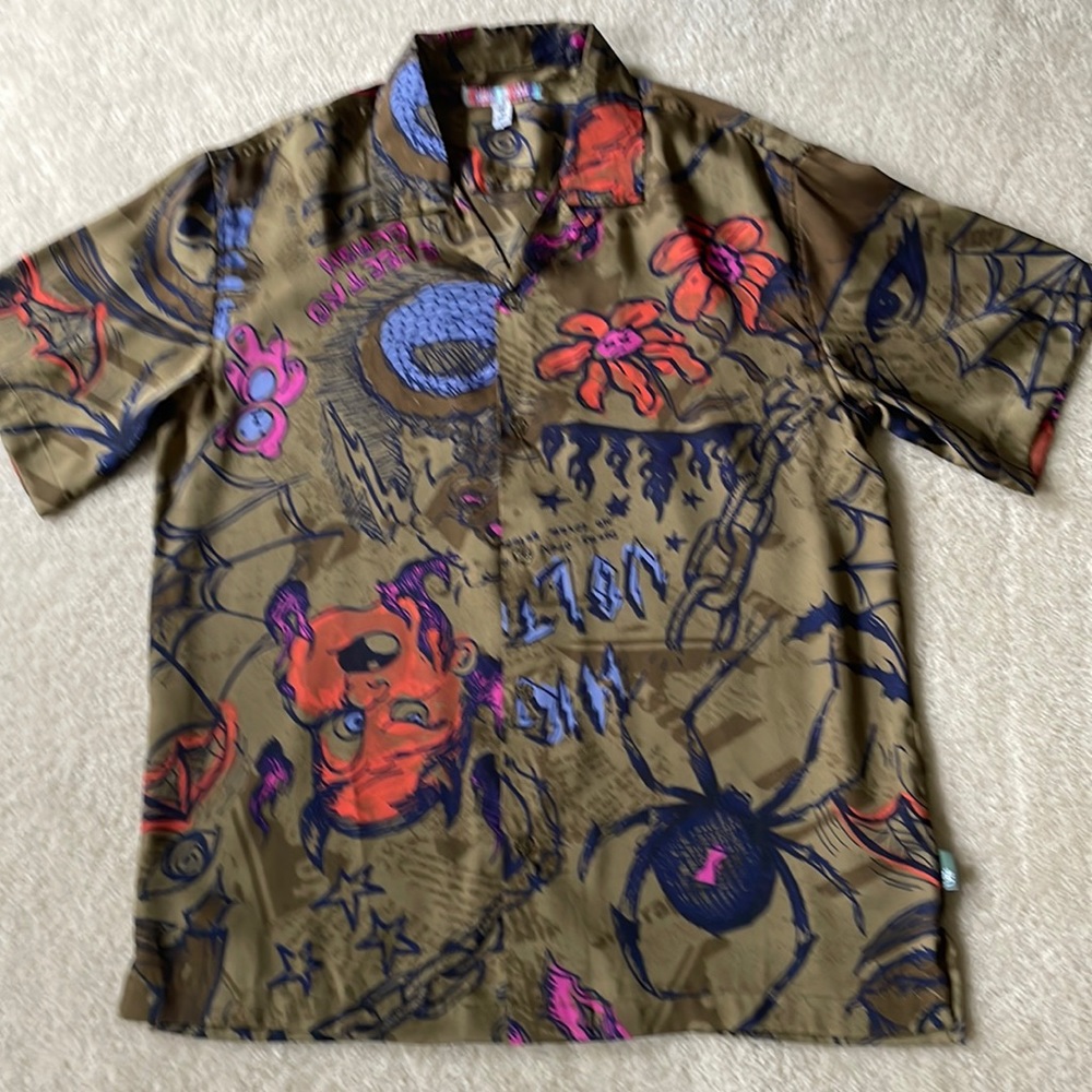 NWOT Urban Outfitters Satin Doodle Print Graphic Camp Shirt
